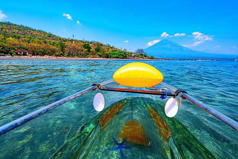 transparent-kayak-and-stand-up-paddle-rental