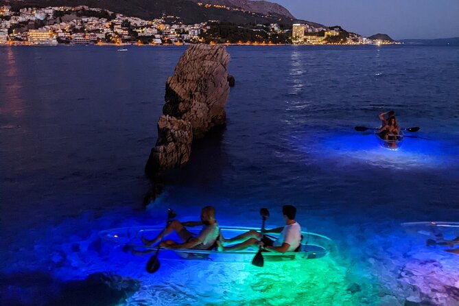 transparent-kayak-glow-tour-in-split