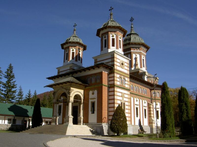 transylvania-cultural-full-day-trip-by-minivan
