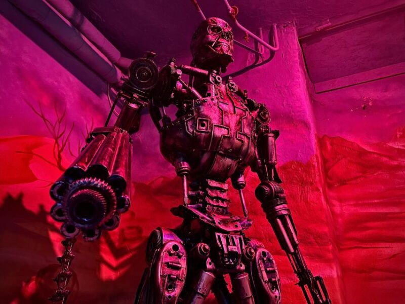 trash-art-museum-hungarys-first-scrap-metal-exhibition