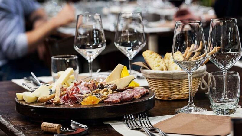 trasimeno-light-lunch-oil-and-wine-experience