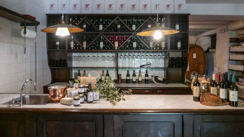 trasimeno-light-lunch-oil-and-wine-experience