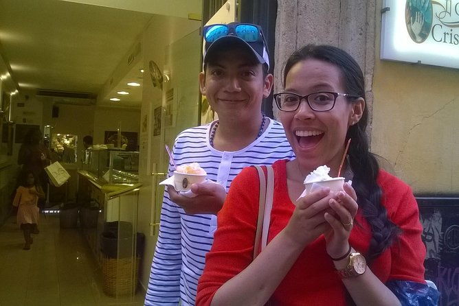 trastevere-quarter-private-walking-tour-with-gelato-2