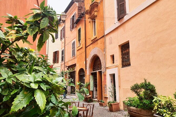 trastevere-quarter-private-walking-tour-with-gelato