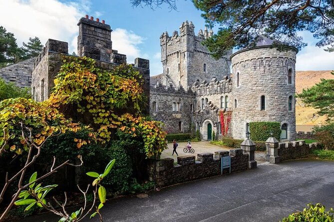 travel-and-experience-the-emerald-isle