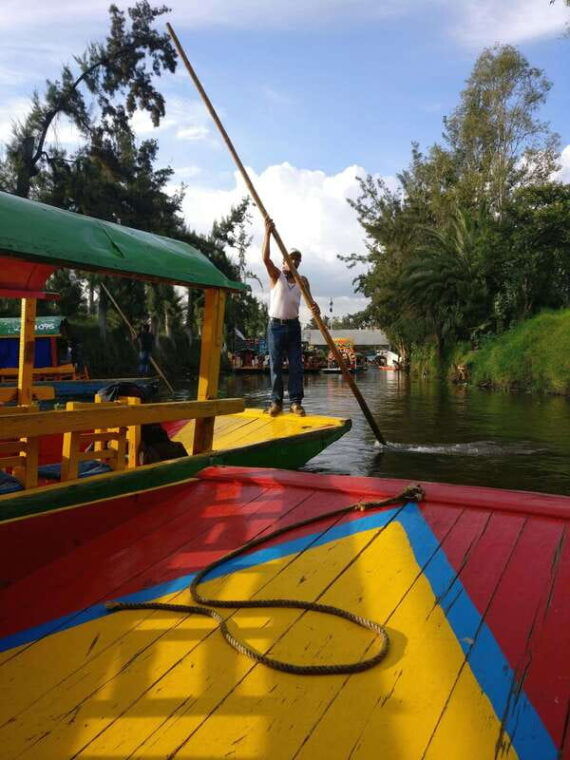 travel-through-xochimilco-without-transportation