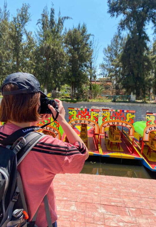 travel-through-xochimilco-without-transportation