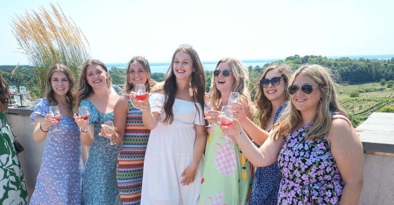 traverse-city-old-mission-bachelorette-event-group-wine-tour