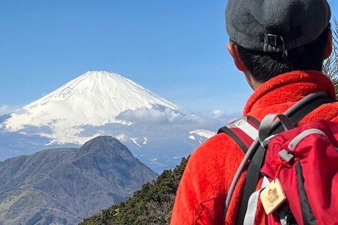 traverse-outer-rim-of-hakone-caldera-and-enjoy-onsen-hiking-tour