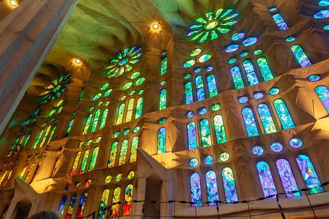 treasures-of-barcelona-private-gaudi-walking-tour