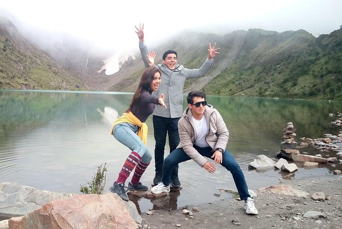 trek-laguna-humantay-full-day-meals