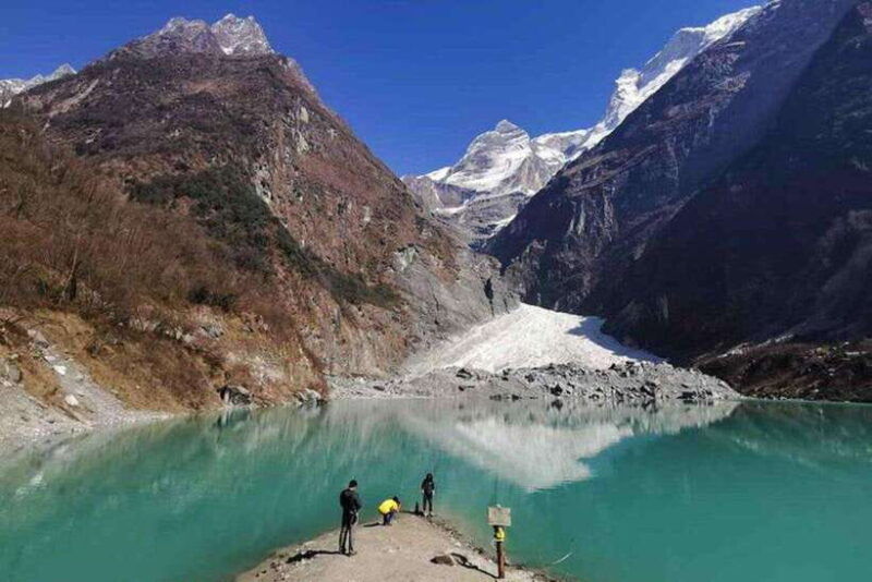 trek-to-nepals-hidden-gem-sikles-village-kapuche-glacier