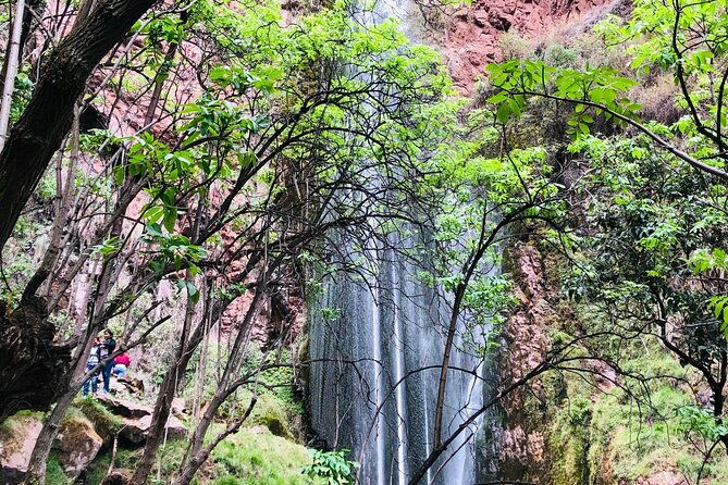 trek-to-perolniyoc-waterfalls