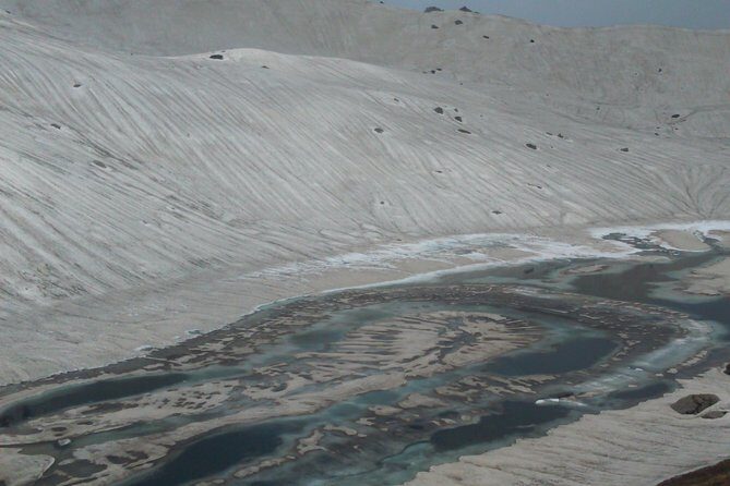 Trek To The Mountain Of The Broken Lake - An In-Depth Look at the Trekking Experience