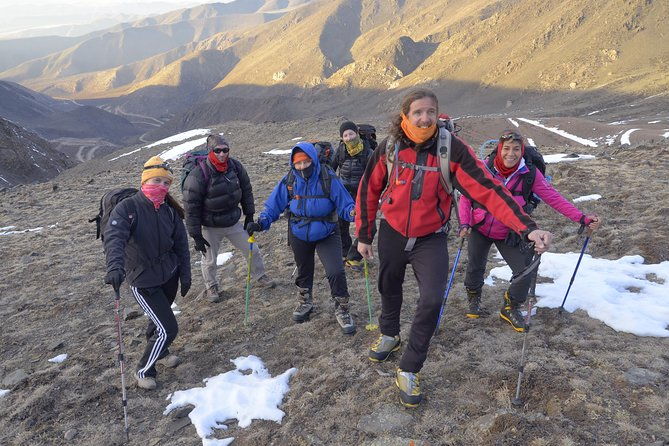trekking-day-in-the-andes-from-mendoza