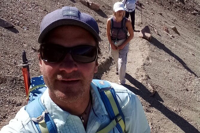 trekking-day-in-the-mountains-close-to-bariloche