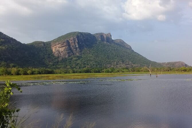 Trekking Dimbulagala Mountain - Why is this tour unique?