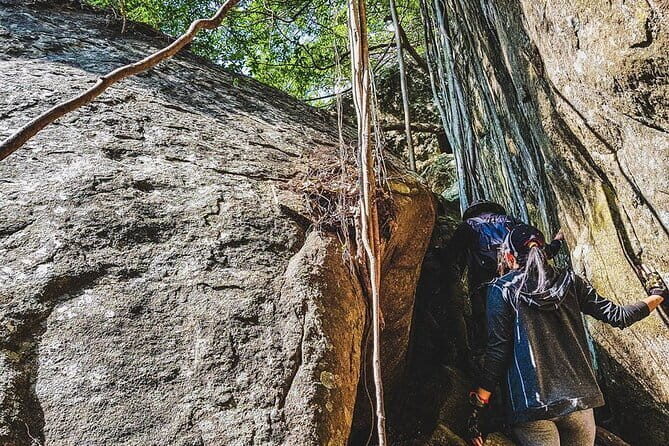 Trekking Dimbulagala Mountain - Practical details to consider