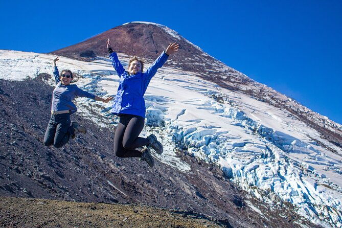 trekking-glacier-viewpoint-of-osorno-volcano