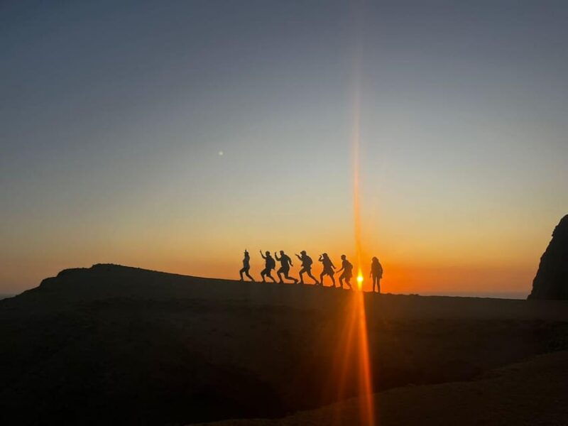 trekking-golden-shadows