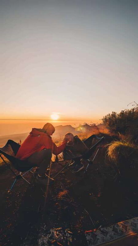 trekking-mount-rinjani-2-days-1-night-to-crater-rim