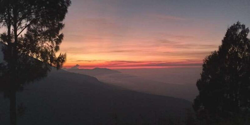 trekking-mount-sangkareang-second-summit-of-rinjani-2d1n