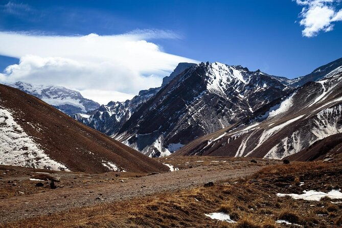 trekking-to-confluencia-aconcagua-first-base-camp