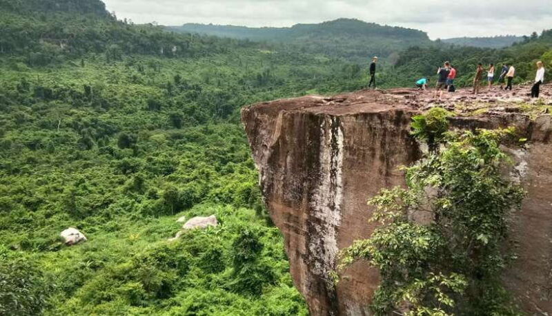 trekking-tour-at-phnom-kulen-national-park-from-siem-reap