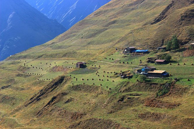 trekking-tour-from-tusheti-to-khevsureti-via-atsunta-pass