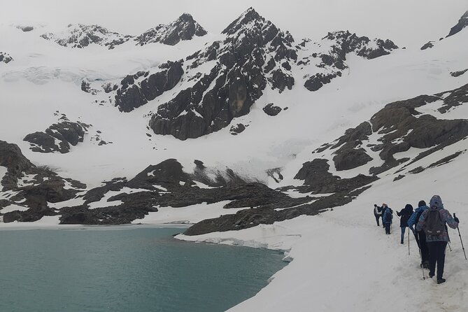 trekking-vinciguerra-glacier-and-laguna-de-los-tempanos