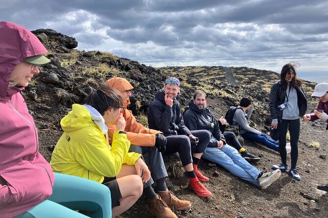 trekking-volcanic-island-in-izu-oshima