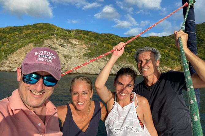 trip-afternoon-in-a-private-sailing-boat-in-the-tayrona-park