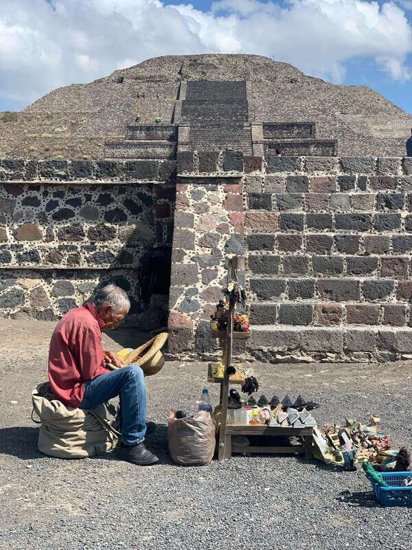 Trip through Teotihuacan, Basilica and Mezcal tasting. - Exploring Teotihuacan at Your Own Pace