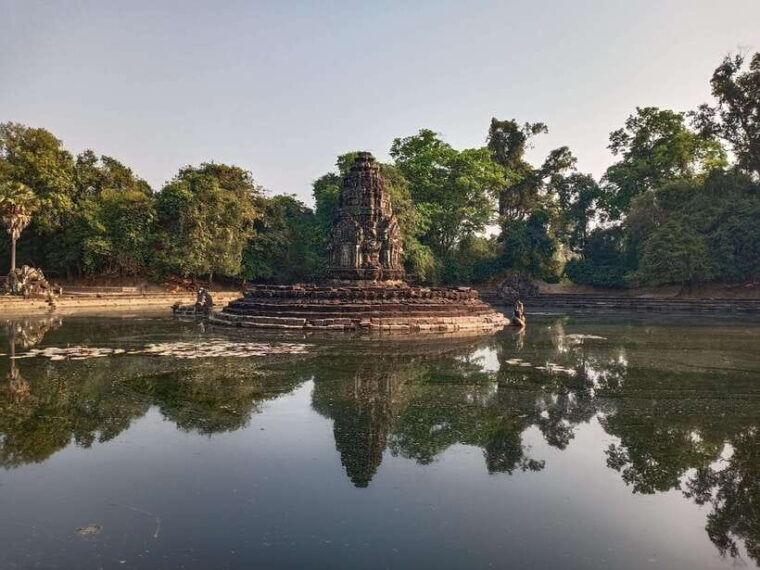 trip-to-big-circle-included-banteay-srey-and-banteay-samre