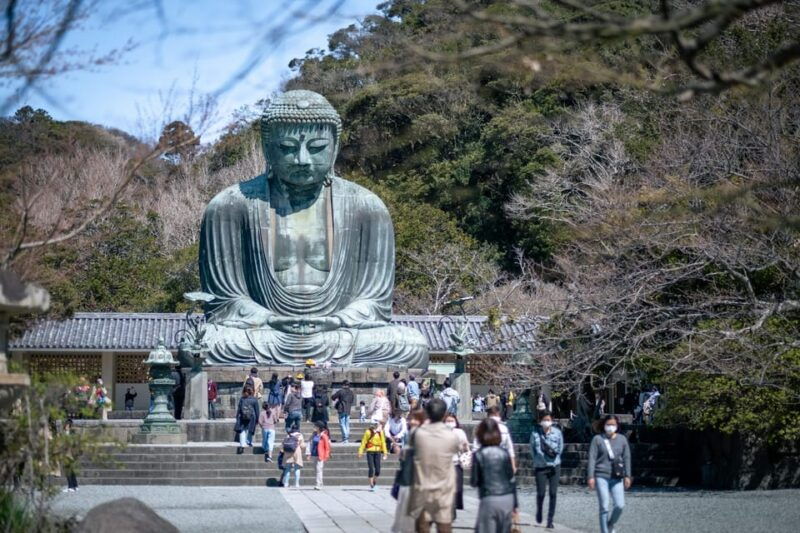 trip-to-kamakura-enoshima-shrines-seaside-temples-tea