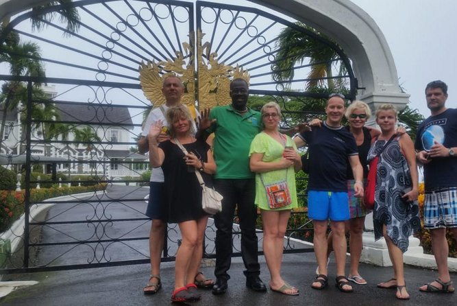 trip-to-soufiere-volcano-twin-pitons-waterfall-mud-bath-botanical-garden