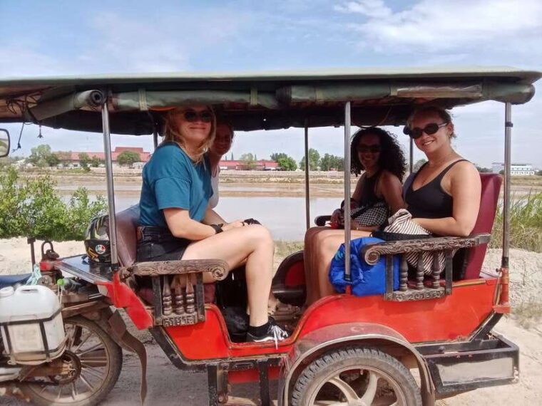 trip-with-local-tuk-tuk-to-country-side-pepper-farm