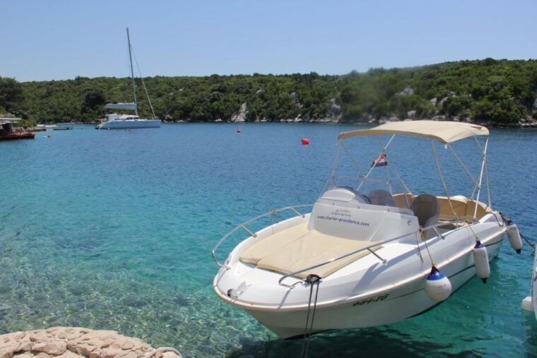 trogir-and-split-private-blue-lagoon-solta-3-islands-tour