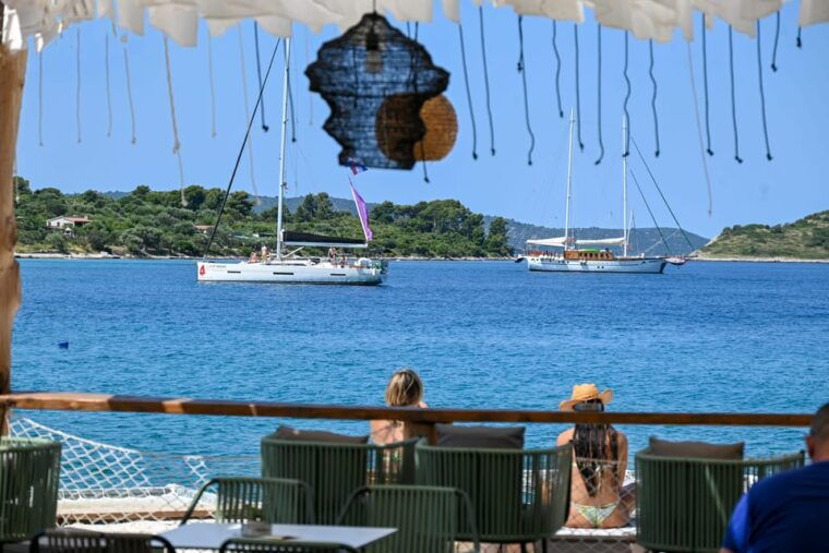 trogir-blue-lagoon-3-islands-half-day-speedboat-tour