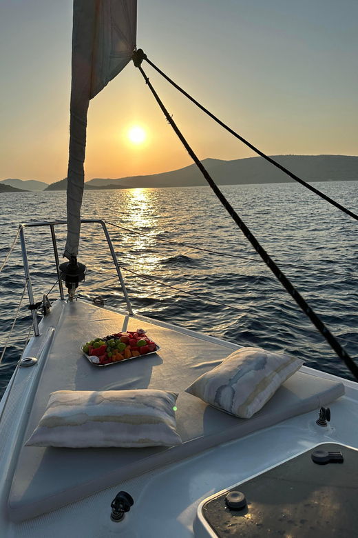 trogir-sunset-sailing