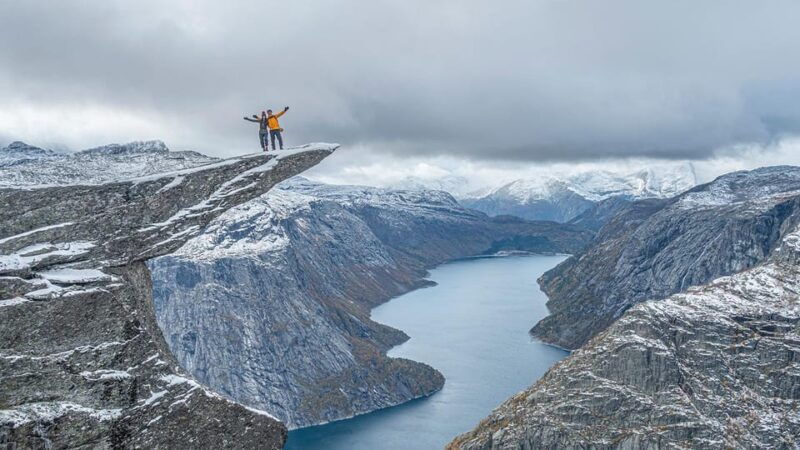 trolltunga-autumn-hike-go-viking