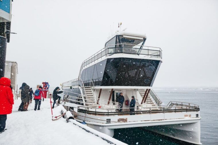tromso-arctic-fjord-cruise-with-stop-on-land-at-fish-racks