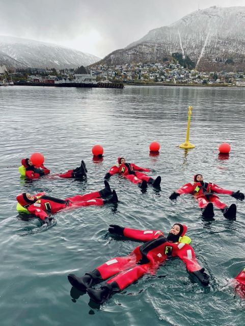 tromso-arctic-floating-with-snacks-and-drinks