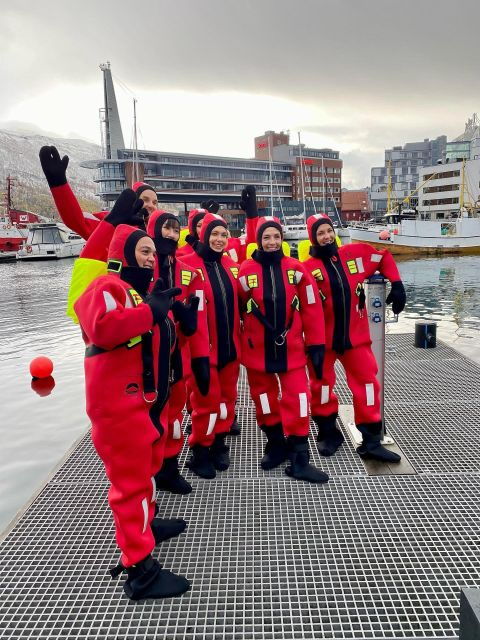 tromso-arctic-floating-with-snacks-and-drinks