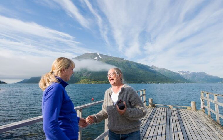 tromso-arctic-landscapes-sightseeing-with-citizen-science