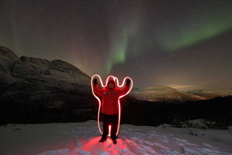 tromso-aurora-borealis-campfire-hot-meal-arctic-tour