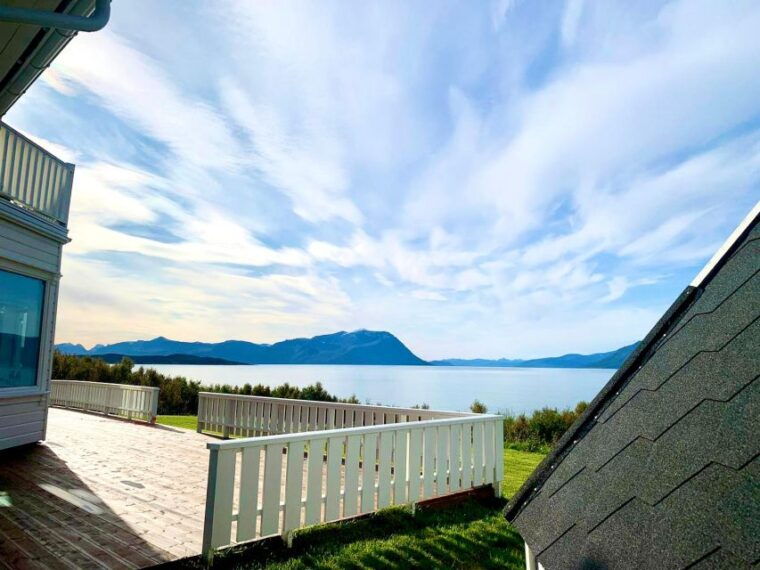 tromso-aurora-crystal-lavvo-overnight-stay-with-activities