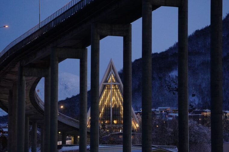 tromso-aurora-dinner-cruise-by-hybrid-electric-catamaran