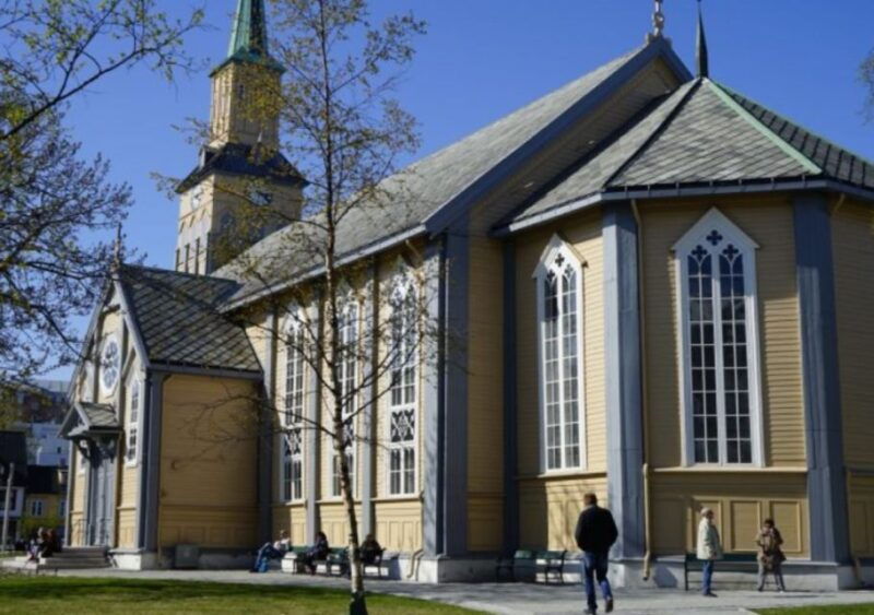 tromso-city-highlights-guided-walking-tour