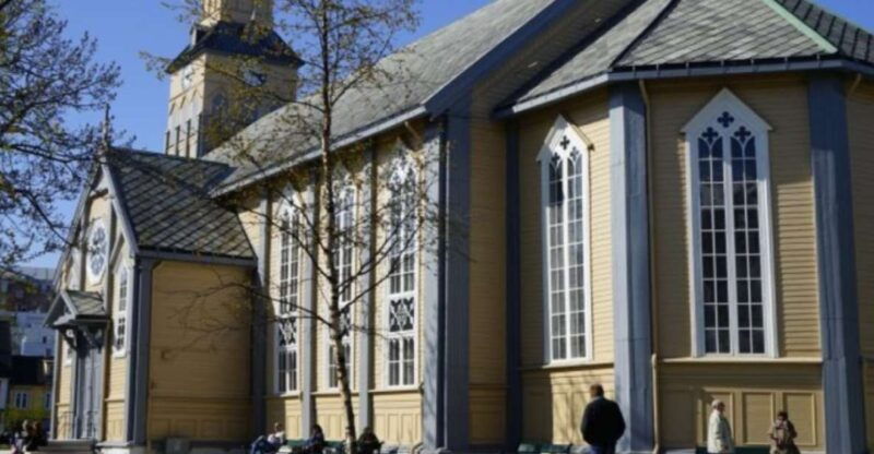 tromso-city-highlights-guided-walking-tour